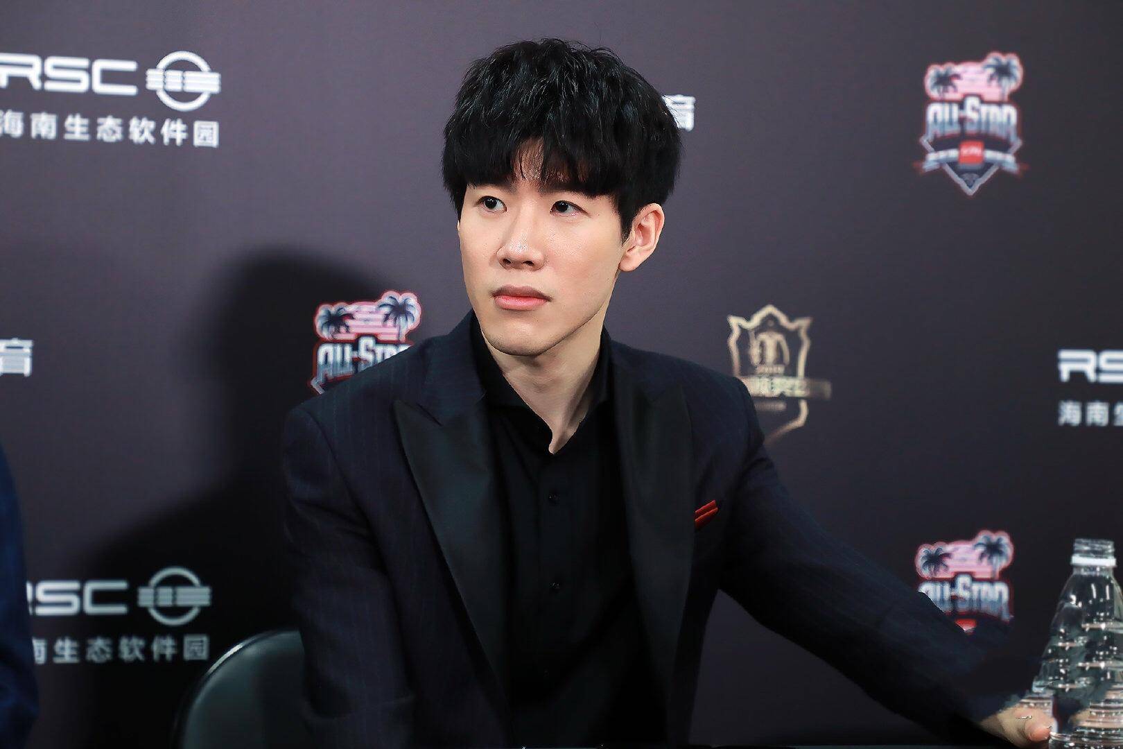 的一则官方 的一则官方