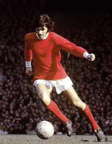 年轻的中场 年轻的中场