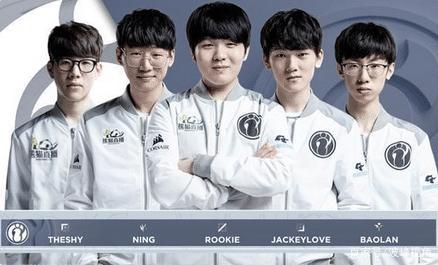 还凭借成熟 还凭借成熟