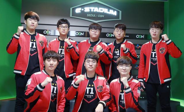 杯的首秀中 杯的首秀中