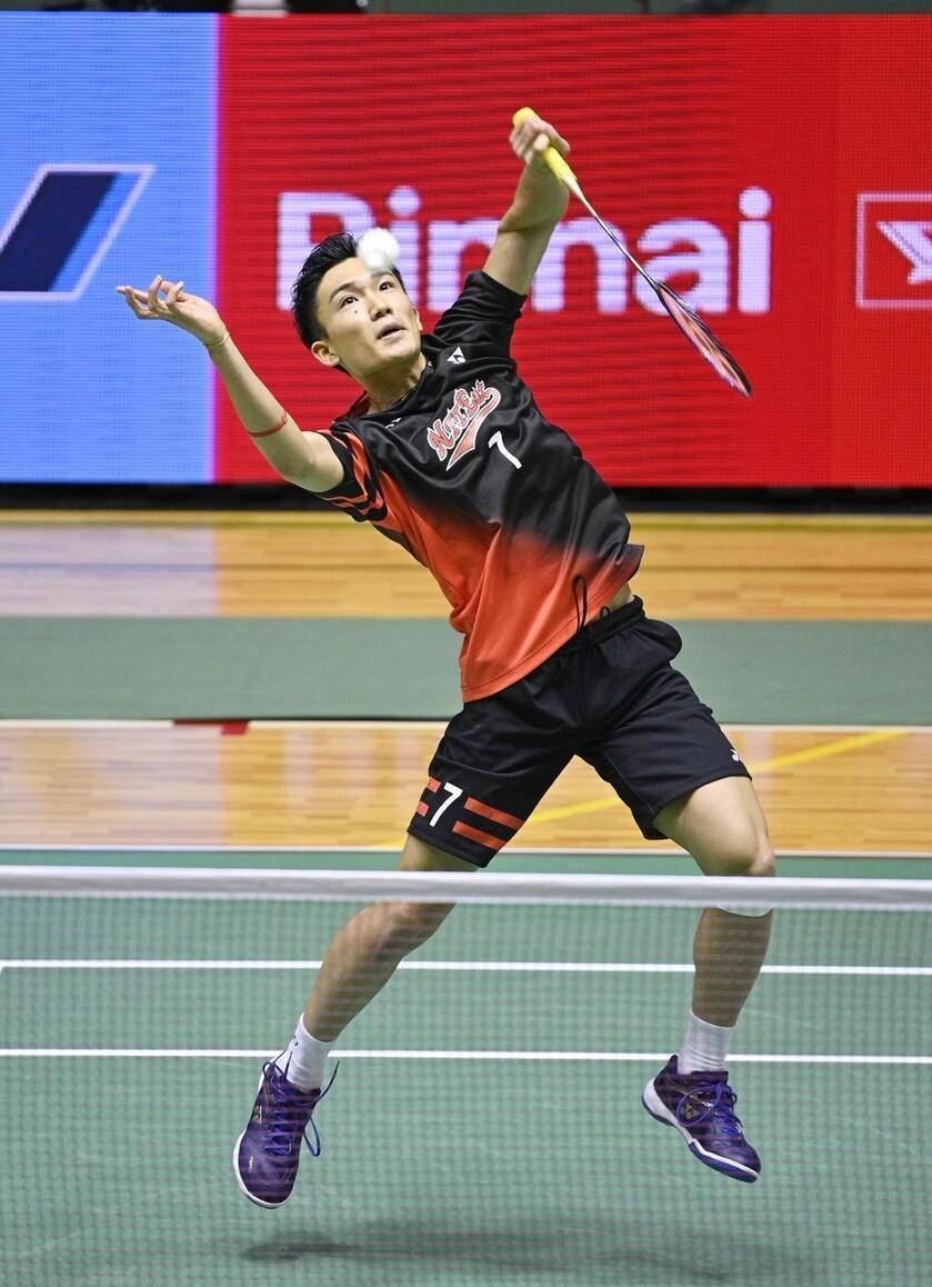 与之相对 与之相对